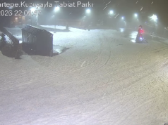 Kuzuyayla Beyaza Büründü: Kar Yağışı Anbean Kameralara Yansıdı