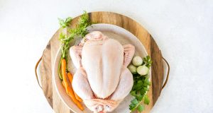 Evde Sık Yapılan Bu Tavuk Hatası Gıda Zehirlenmesine Neden Olabiliyor